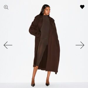 SKIMS Boyfriend Fleece Trench Coat in Espresso